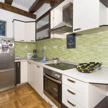 Spacious Apt With Magnificent Sea View & Balcony Apartamento