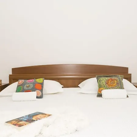 Spacious Apt With Magnificent Sea View & Balcony Sumpetar