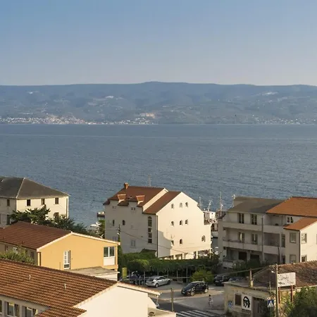 Apartamento Spacious Apt With Magnificent Sea View & Balcony