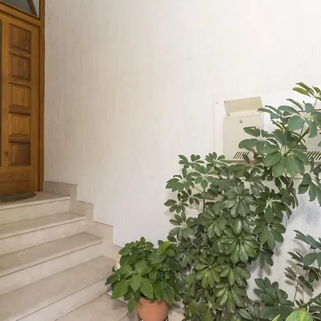 Spacious Apt With Magnificent Sea View & Balcony Apartamento *