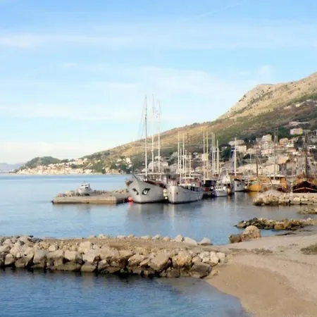 Spacious Apt With Magnificent Sea View & Balcony Apartamento *